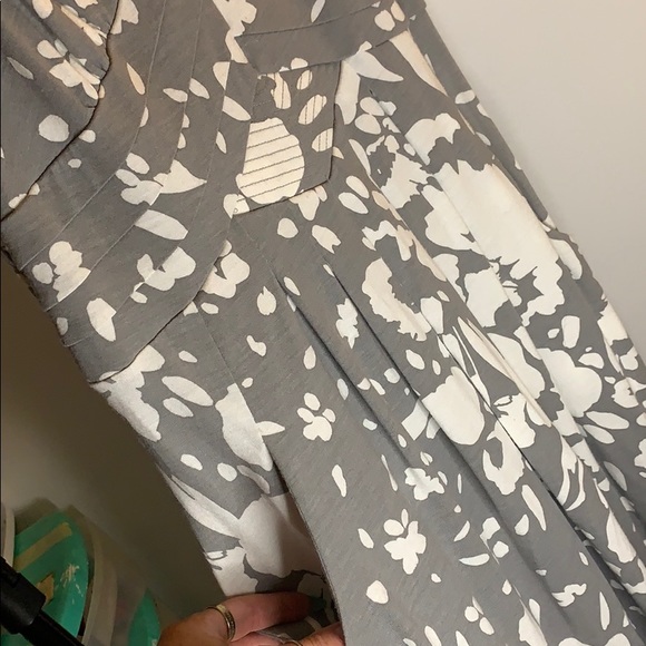 Gray & white midi dress with pockets - Picture 3 of 3